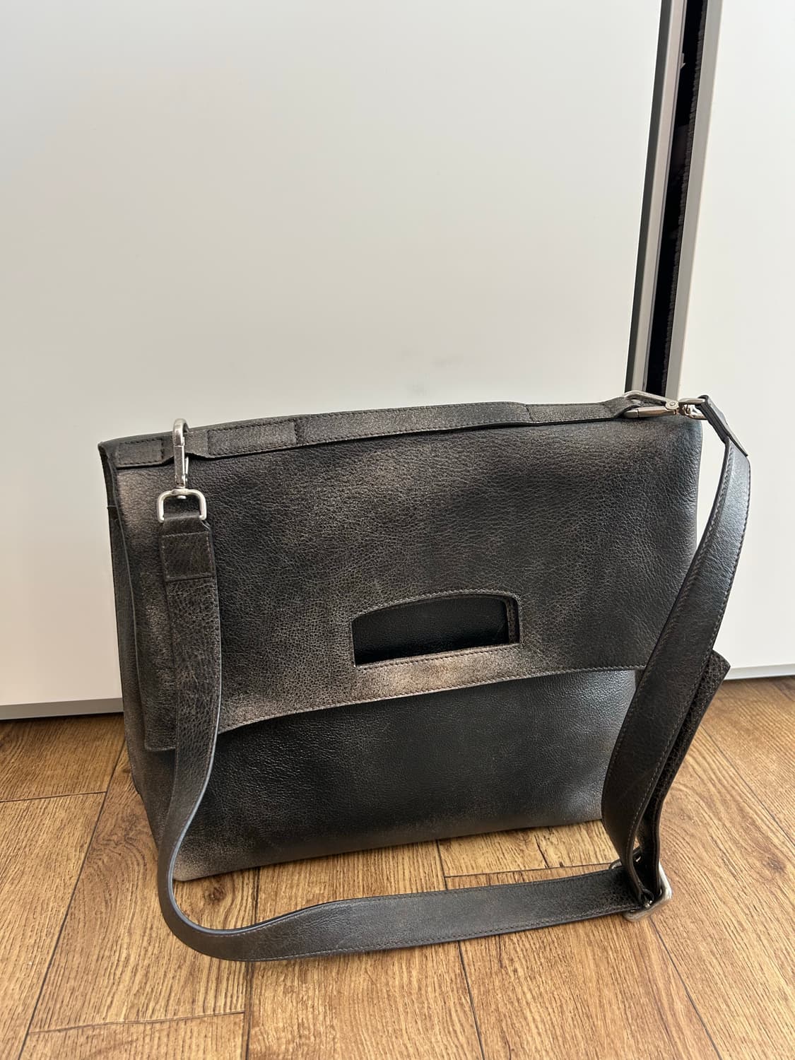 마르지엘라 더티워싱 메신저백 상품이미지3