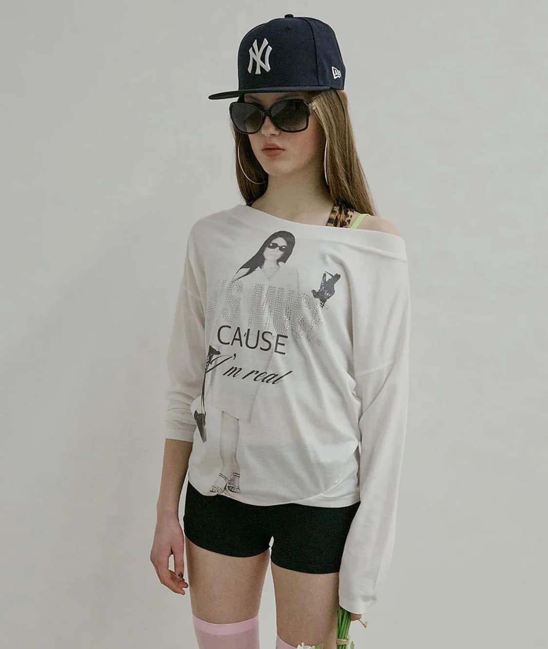 스컬프터 어반 뮤즈 티 애시드 원숄더 상품이미지2