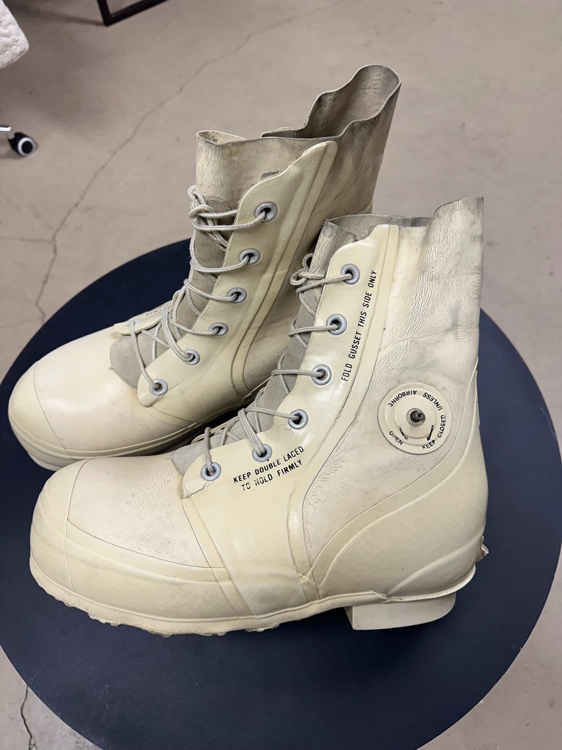 화이트 버니부츠 10r 설상화 미키마우스 부츠  상품이미지1