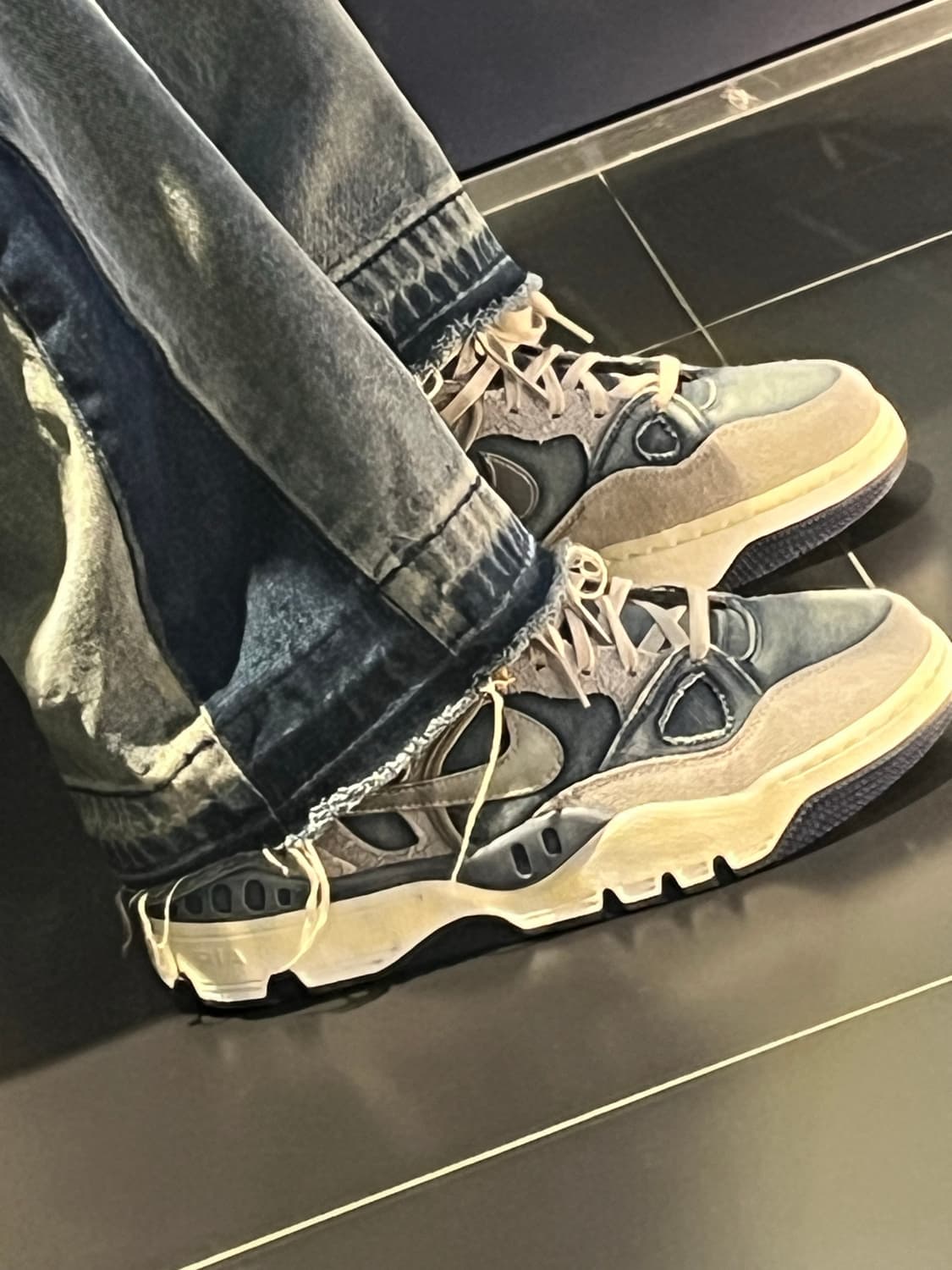 나이키 에어포스 니고 270 상품이미지2