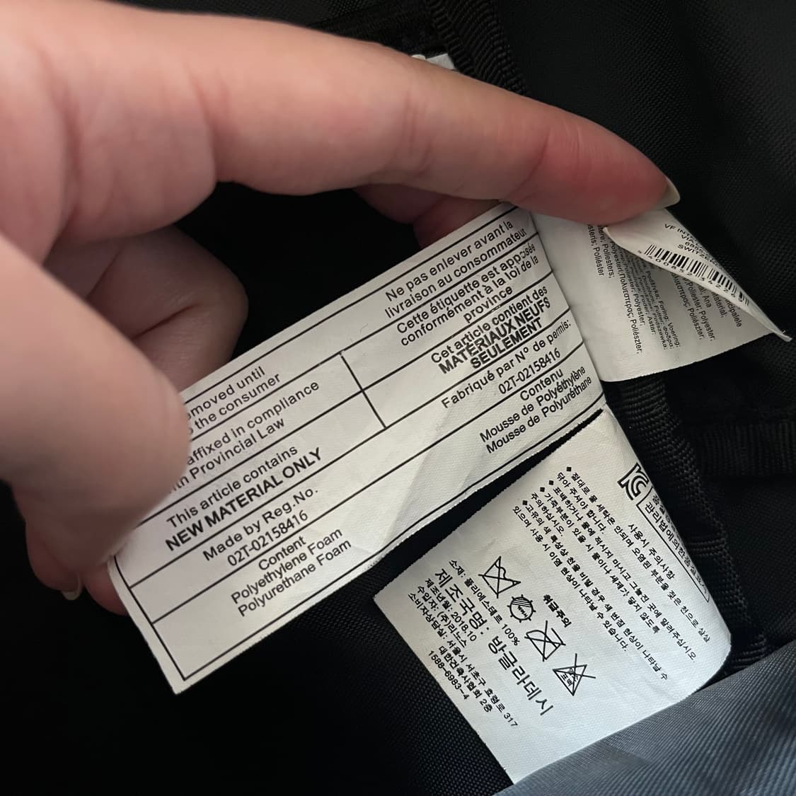 이스트팩 x 마르셀로 볼론 백팩 상품이미지7