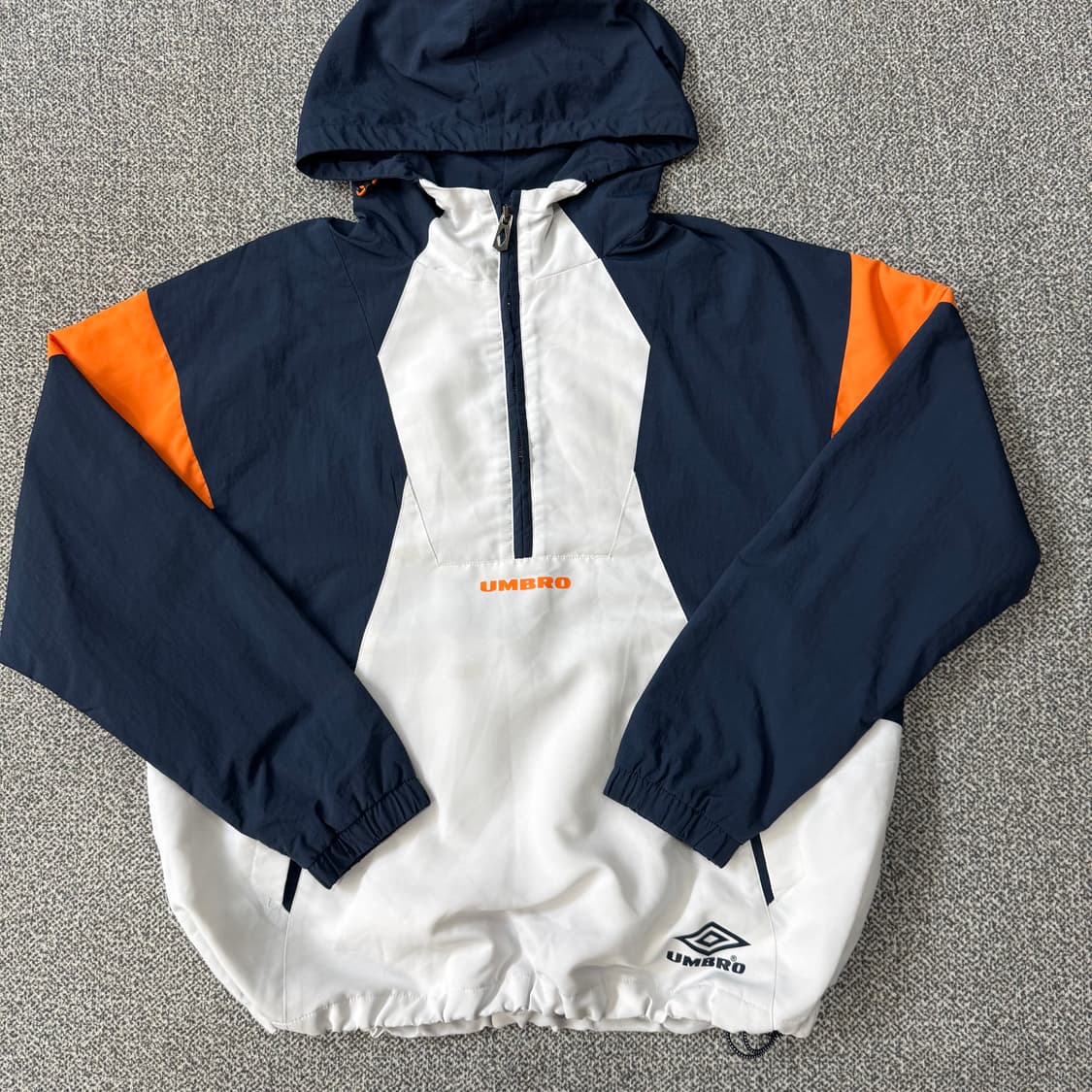 엄브로 아노락 반집업 상품이미지1