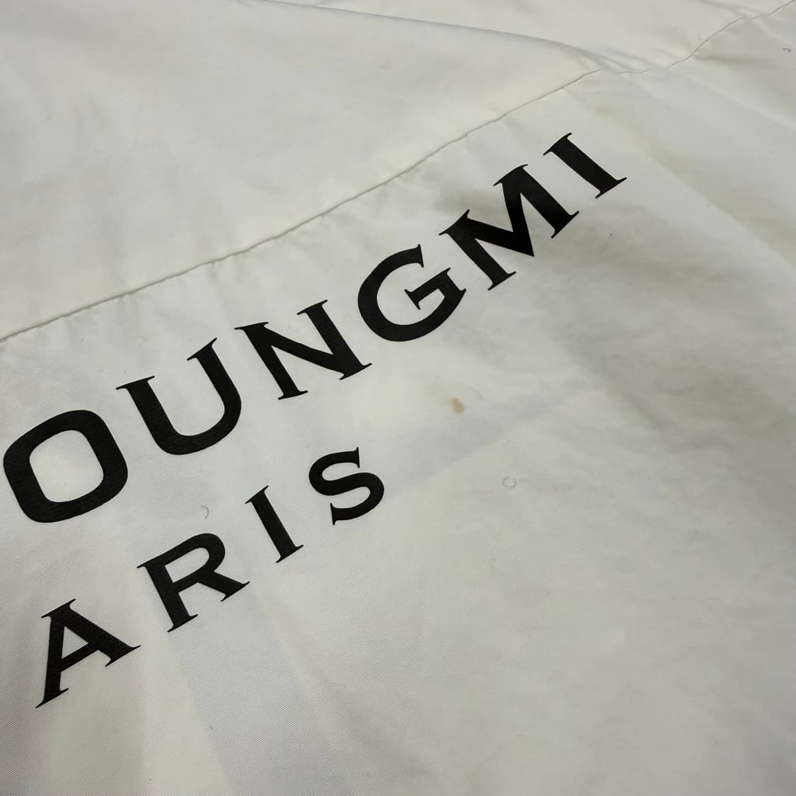 우영미 백로고 디테일 셔츠  상품이미지10