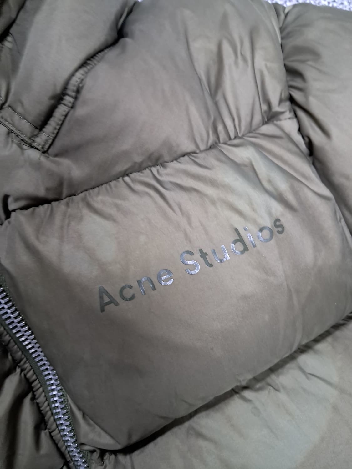 아크네스튜디오 패딩 상품이미지4