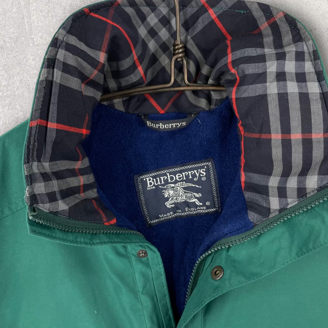 버버리 로고 하이넥 자켓 상품이미지7