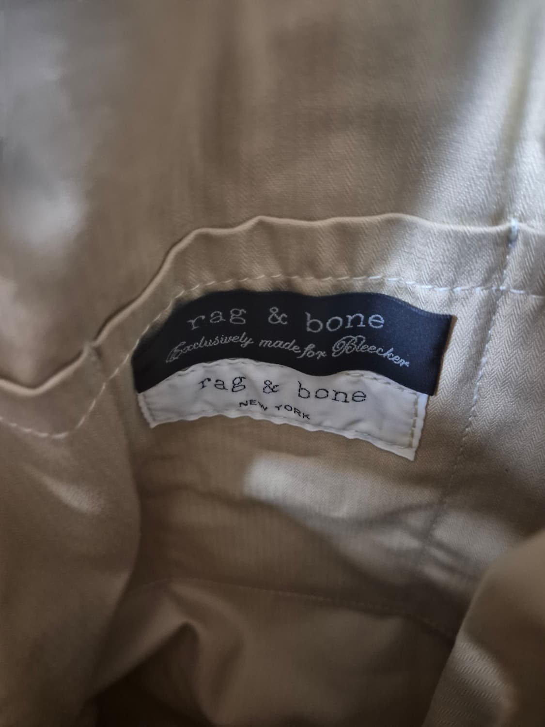 래그앤본(Rag & Bone) 토트백입니다.
단시간 착용하고 보관만 해서 상품이미지6