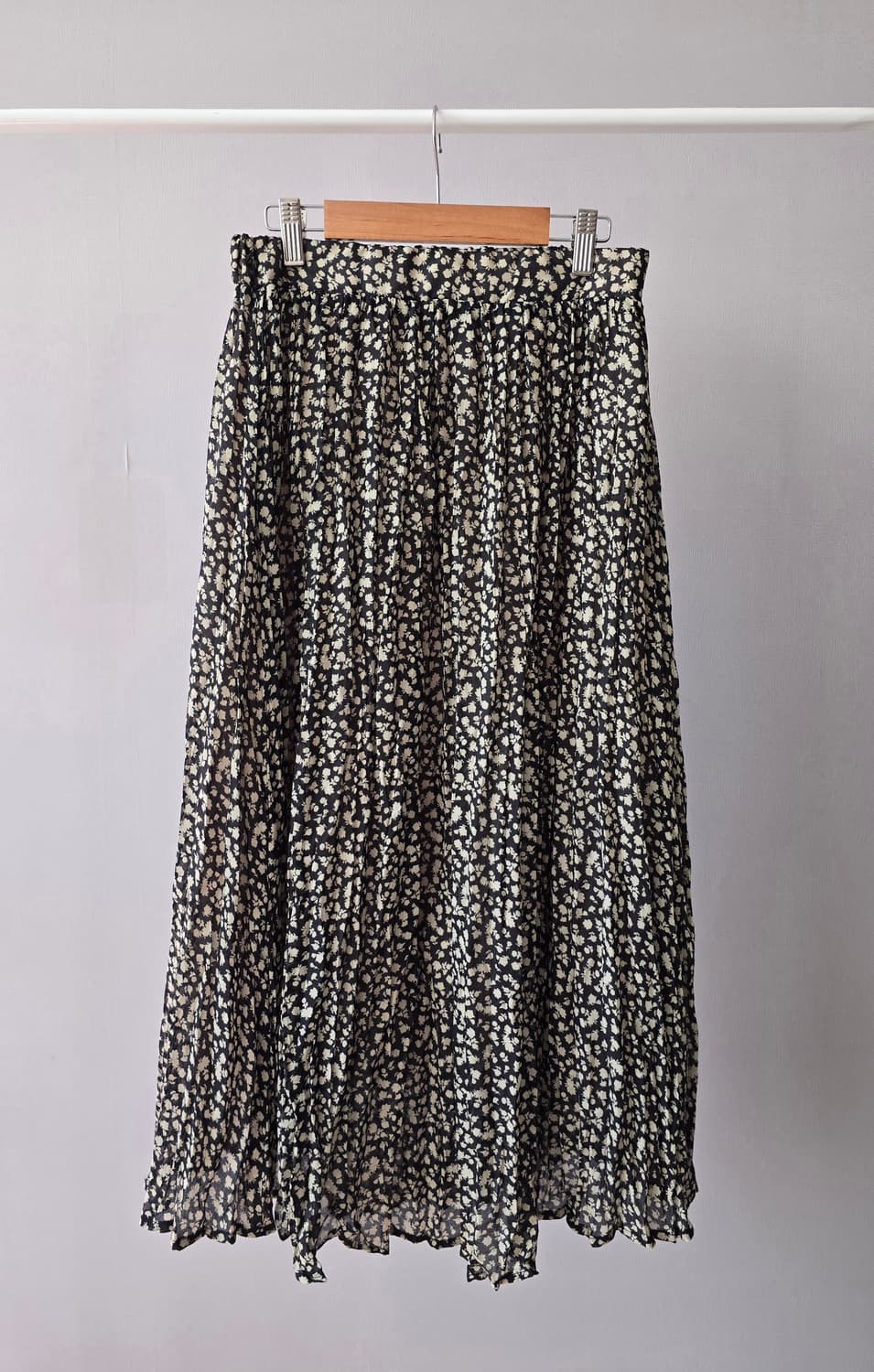 Löytää 플라워 플리츠 롱스커트 상품이미지6