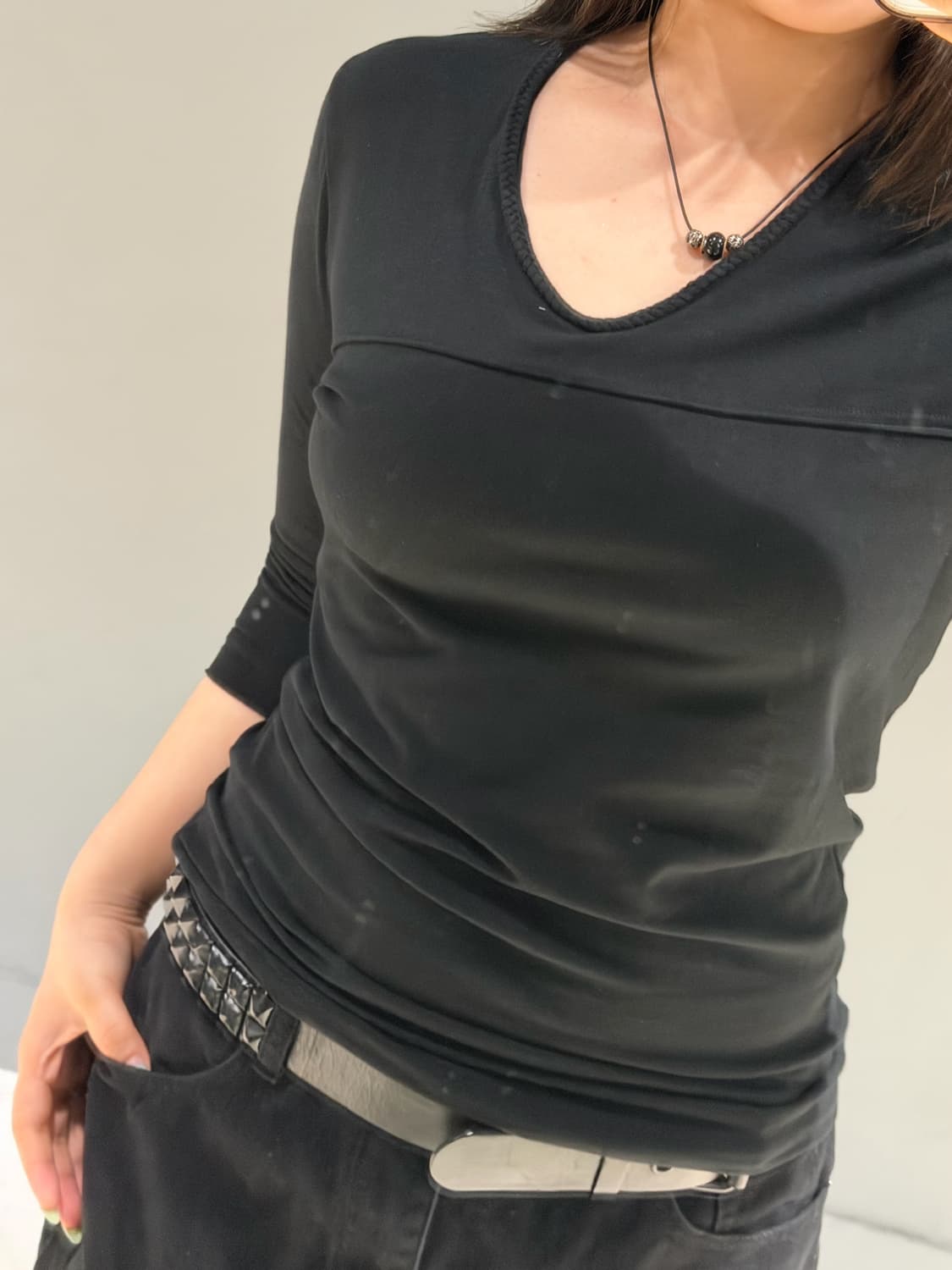 back printing v-neck sleeve top 상품이미지3