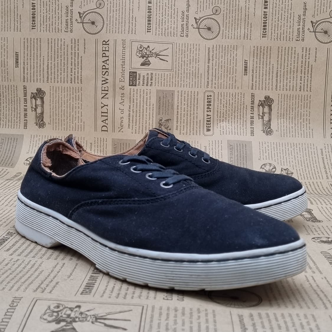 닥터마틴 남성스니커즈 260 상품이미지1