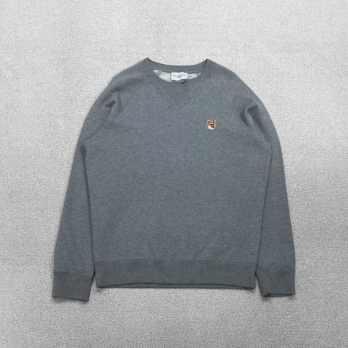 메종키츠네 폭스 헤드 패치 크루넥 맨투맨 그레이 상품이미지1