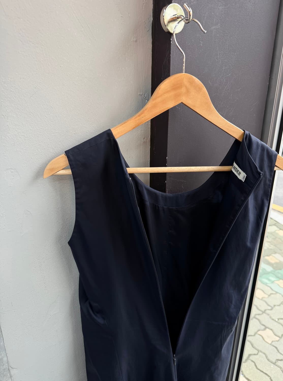 34/ 질샌더 비대칭 플리츠 슬리브리스 원피스 상품이미지7