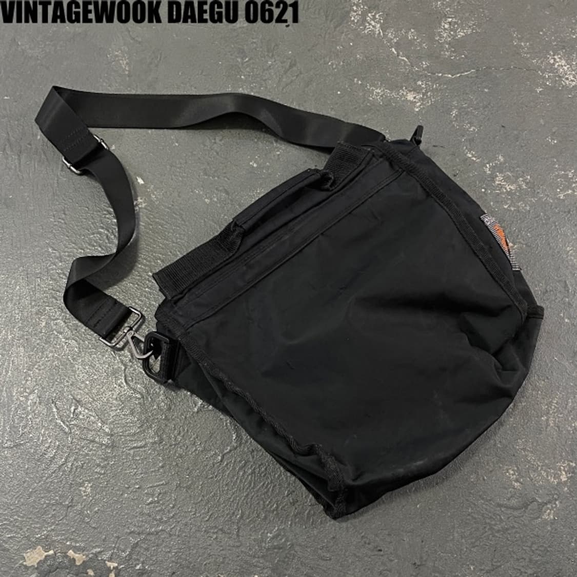 00' Adidas Mini Cross bag 상품이미지7