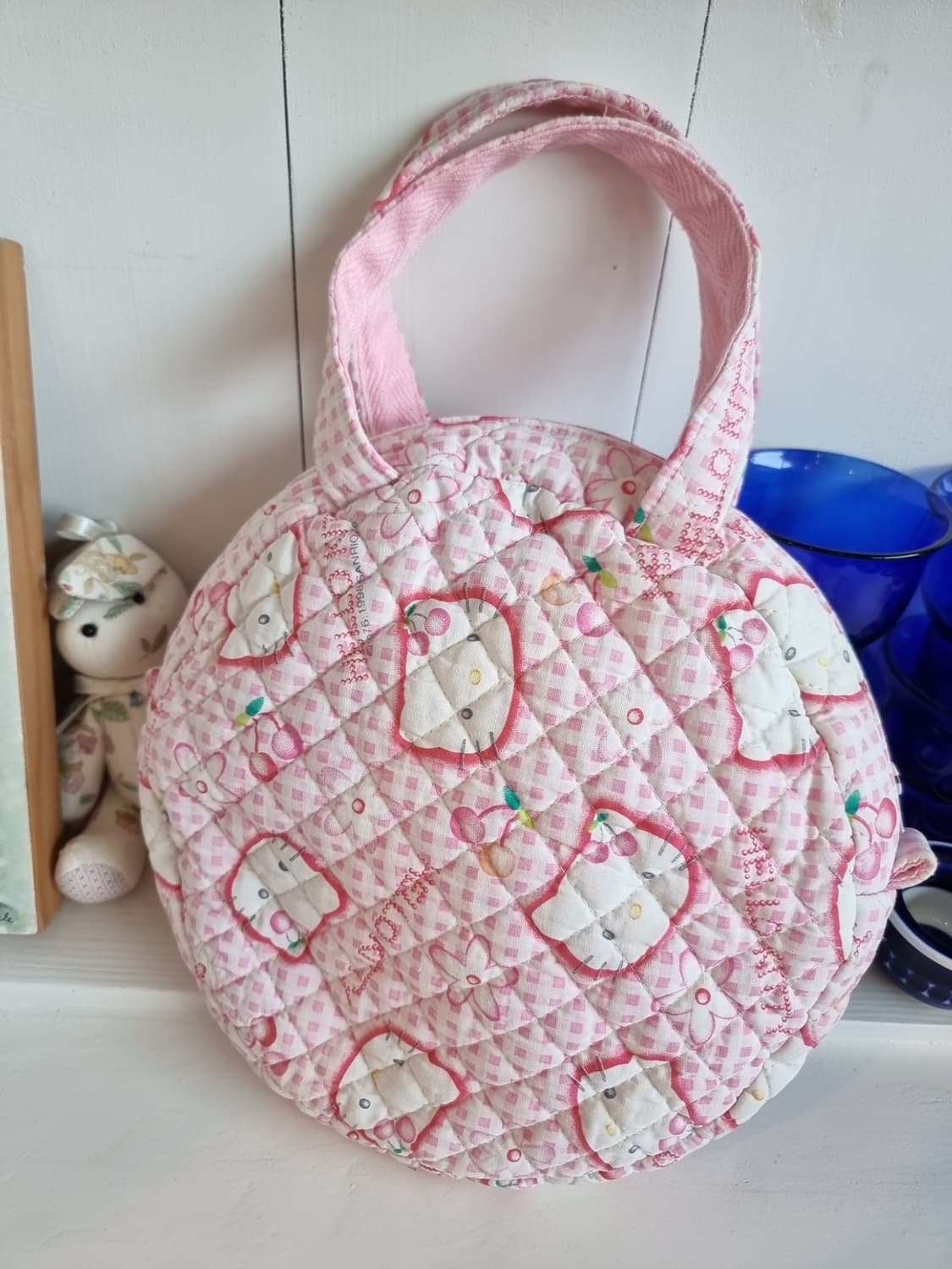 헬로키티 퀼팅 핸드메이드 원형 가방 상품이미지3