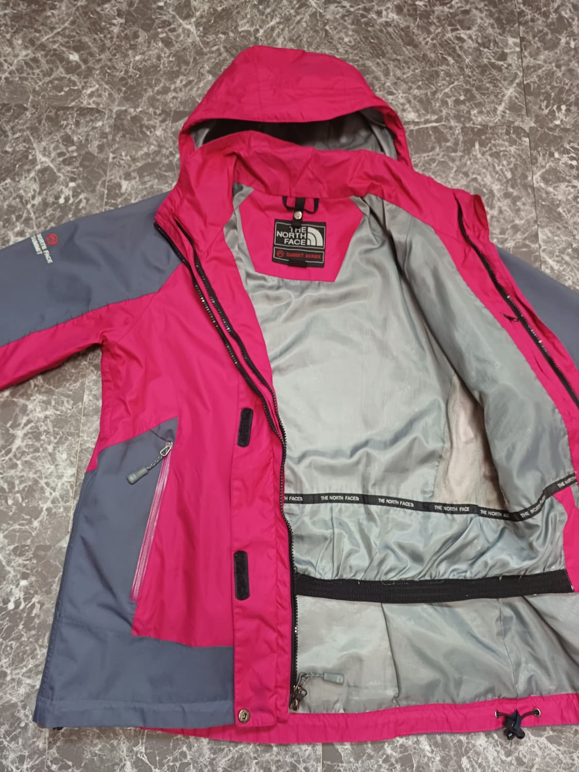 노스페이스 고어텍스 바람막이 자켓 M
 상품이미지3