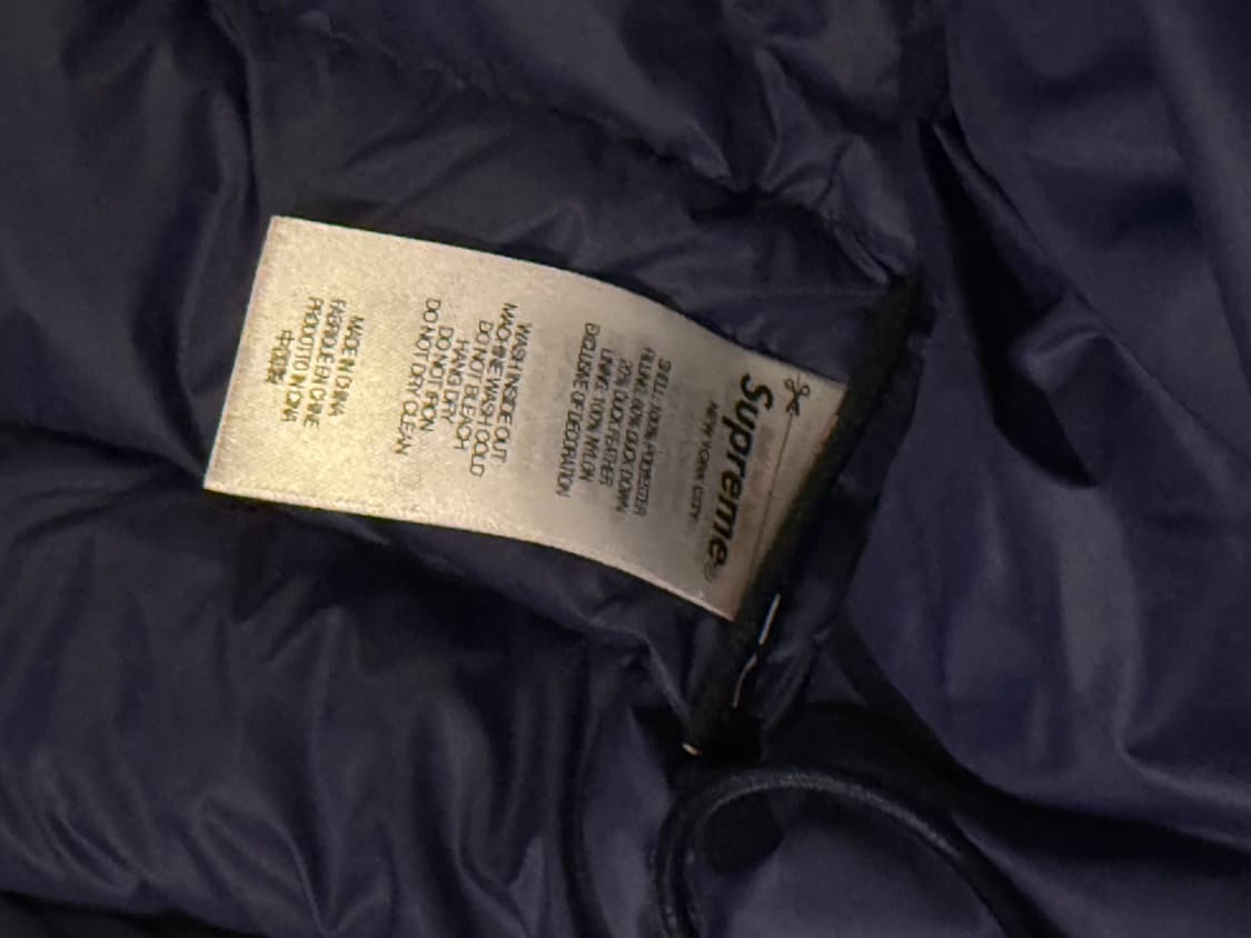 (M) 슈프림 마이크로 다운 하프 집 후드 풀오버 네이비 - 24FW 상품이미지5