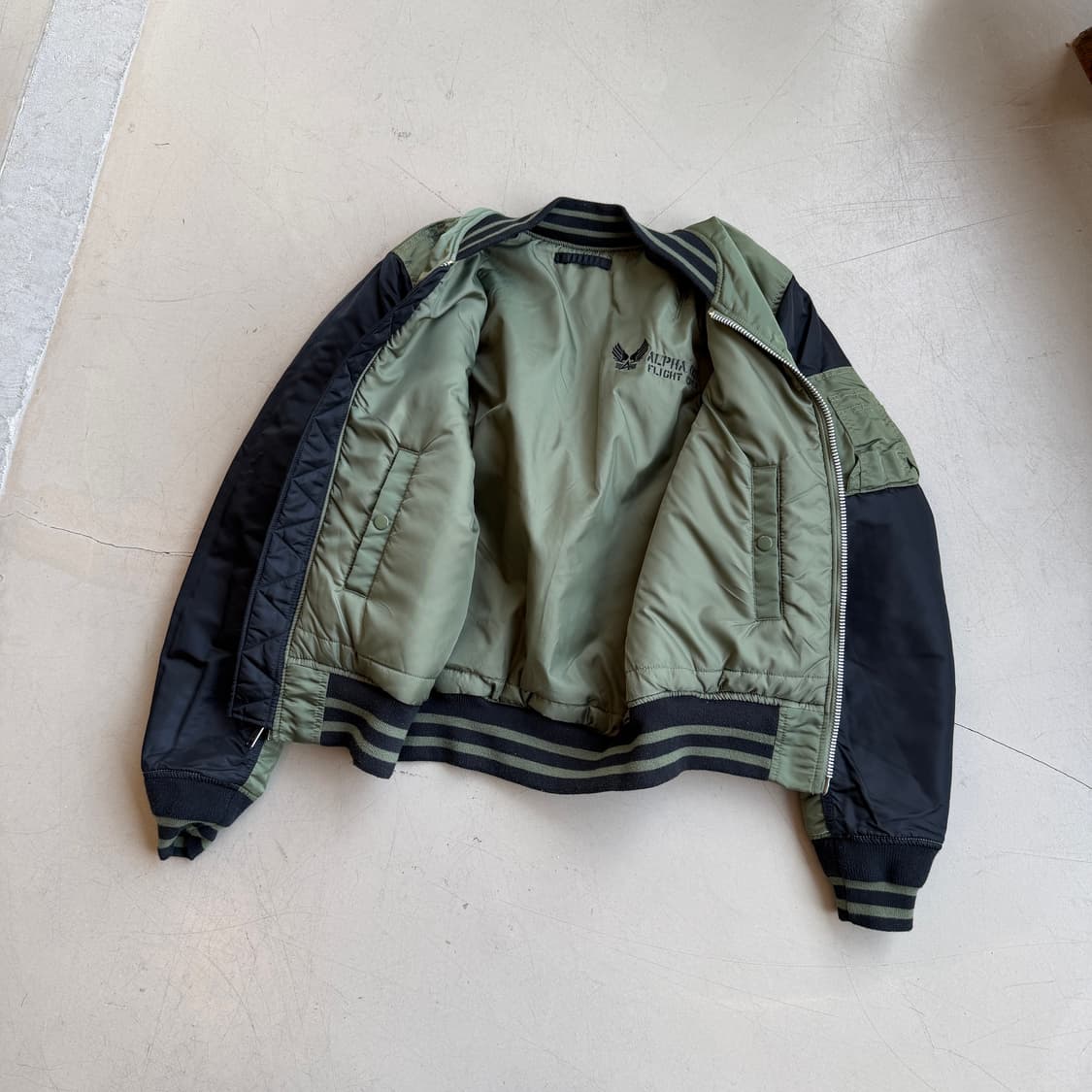알파 인더스트리 플라이트 자켓 상품이미지1
