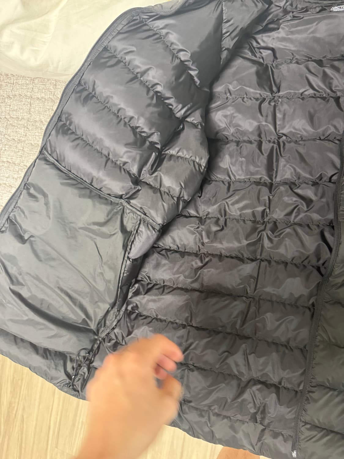 아크테릭스 세륨 후디 패딩 블랙 xl 상품이미지7