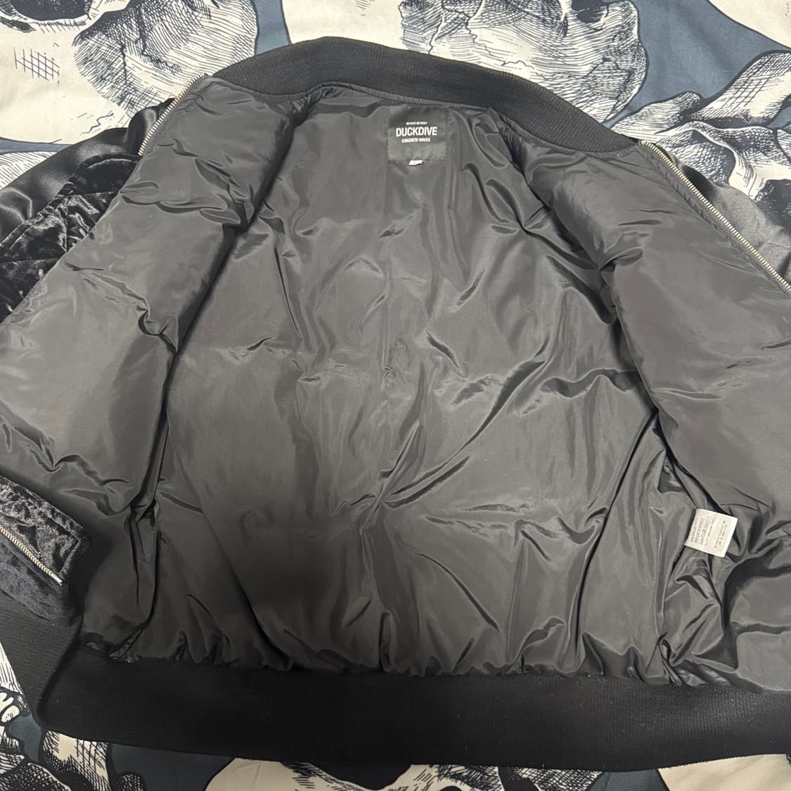 덕다이브 벨벳 MA-1 항공패딩점퍼  L사이즈 상품이미지5