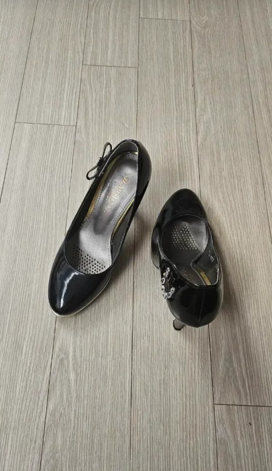 (거의새상품 품절템)Tandy 탠디 미셸바이탠디 보석장식 애나멜힐 225 상품이미지4