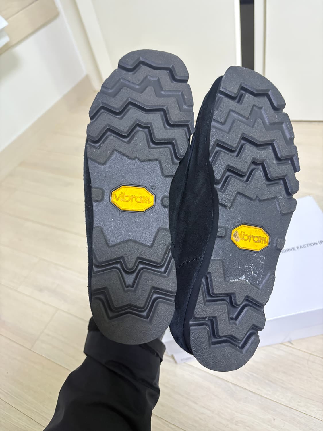 Paf 클락스 왈라비 블랙 UK7.5 상품이미지3