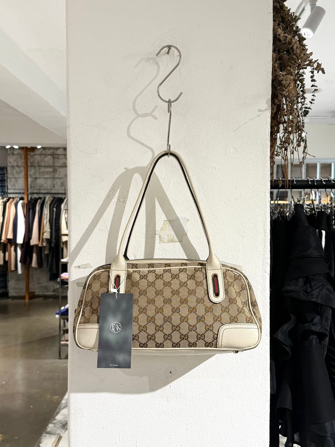 구찌 GG 캔버스 프린시 리본 바게트백 상품이미지5