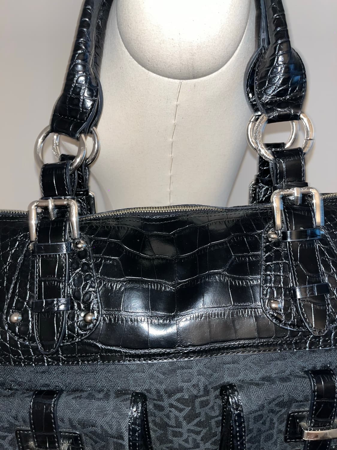 📦DKNY All Black shoulder bag 상품이미지5