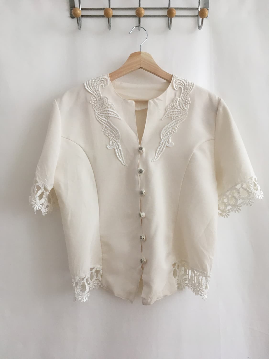 Ivory Lace Detail Blouse (Europe) 상품이미지4