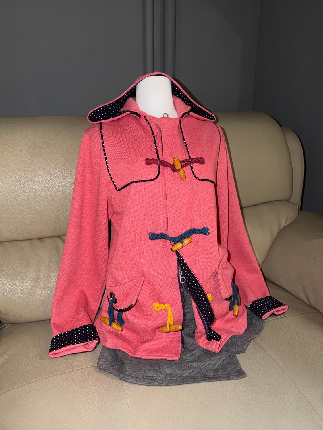 dot point toggle detail hood jacket 상품이미지1