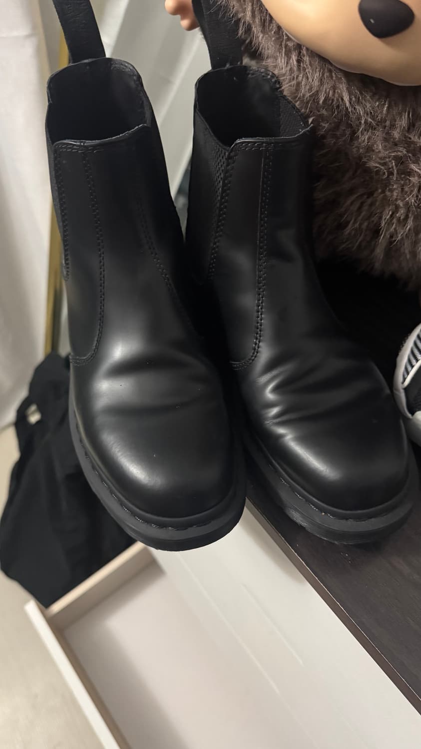 닥터마틴 2976 모노 블랙 첼시 부츠 상품이미지1