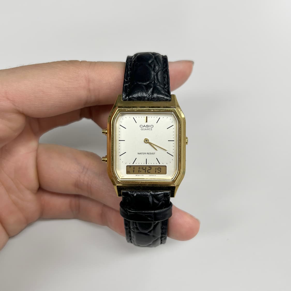 카시오 AQ-230 / Black & Gold edition 상품이미지5