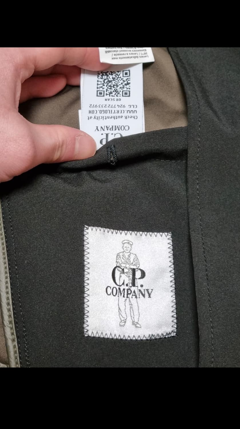 cp컴퍼니 바람막이 팝니다 상품이미지4