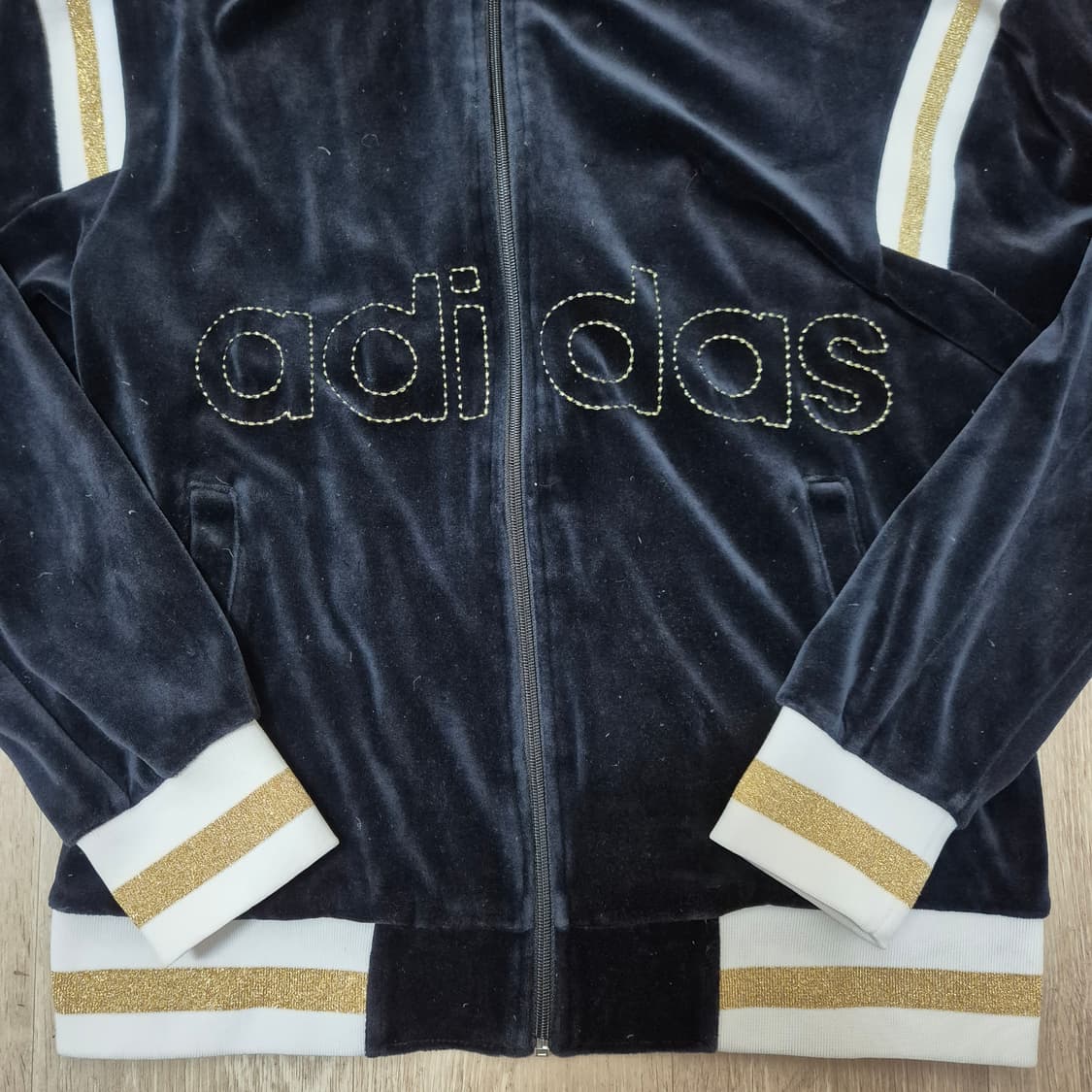 아디다스 벨루어 벨벳 빅로고 져지 상품이미지3