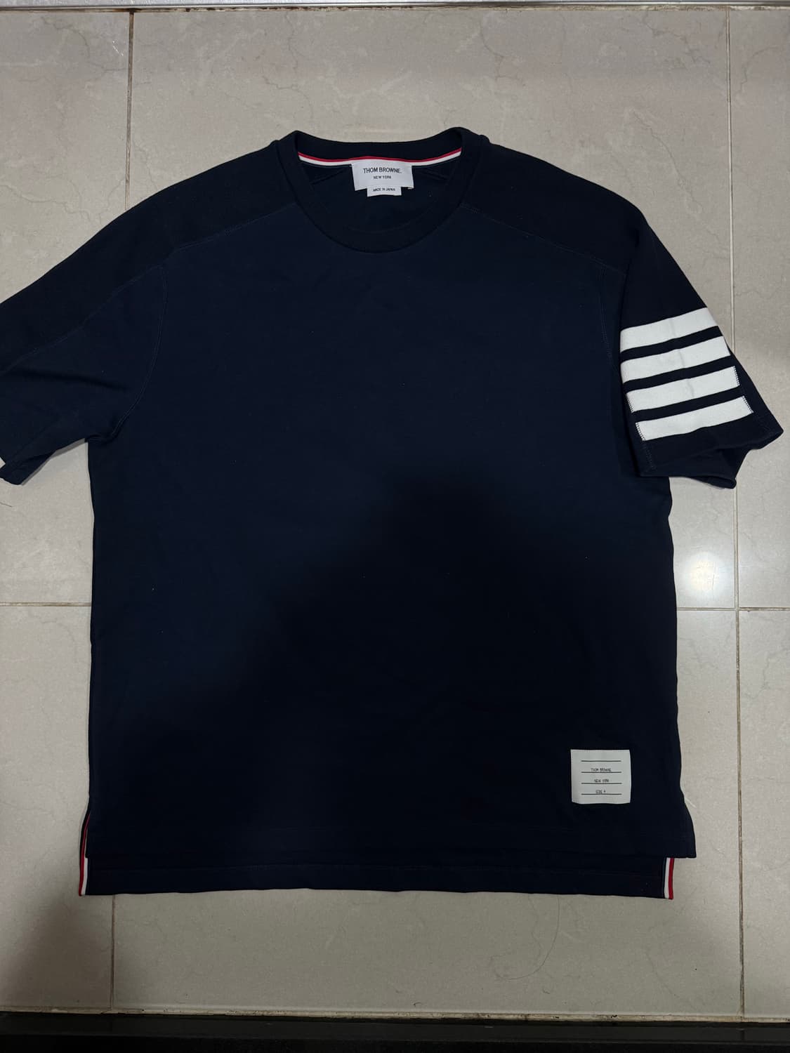 [당일출고,4사이즈] 톰브라운 사선완장 반팔 상품이미지1