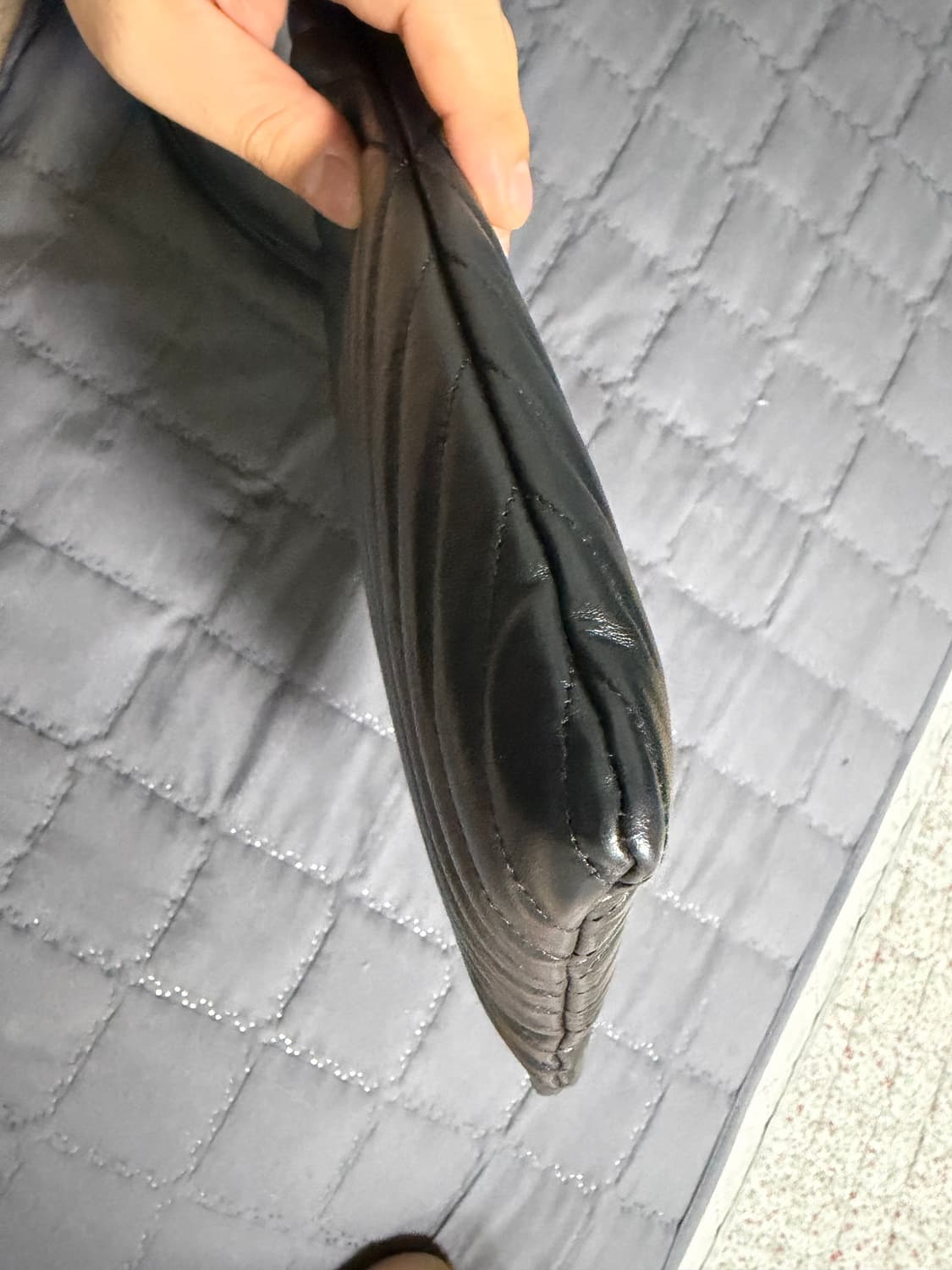 생로랑 클러치 팝니다 상품이미지5