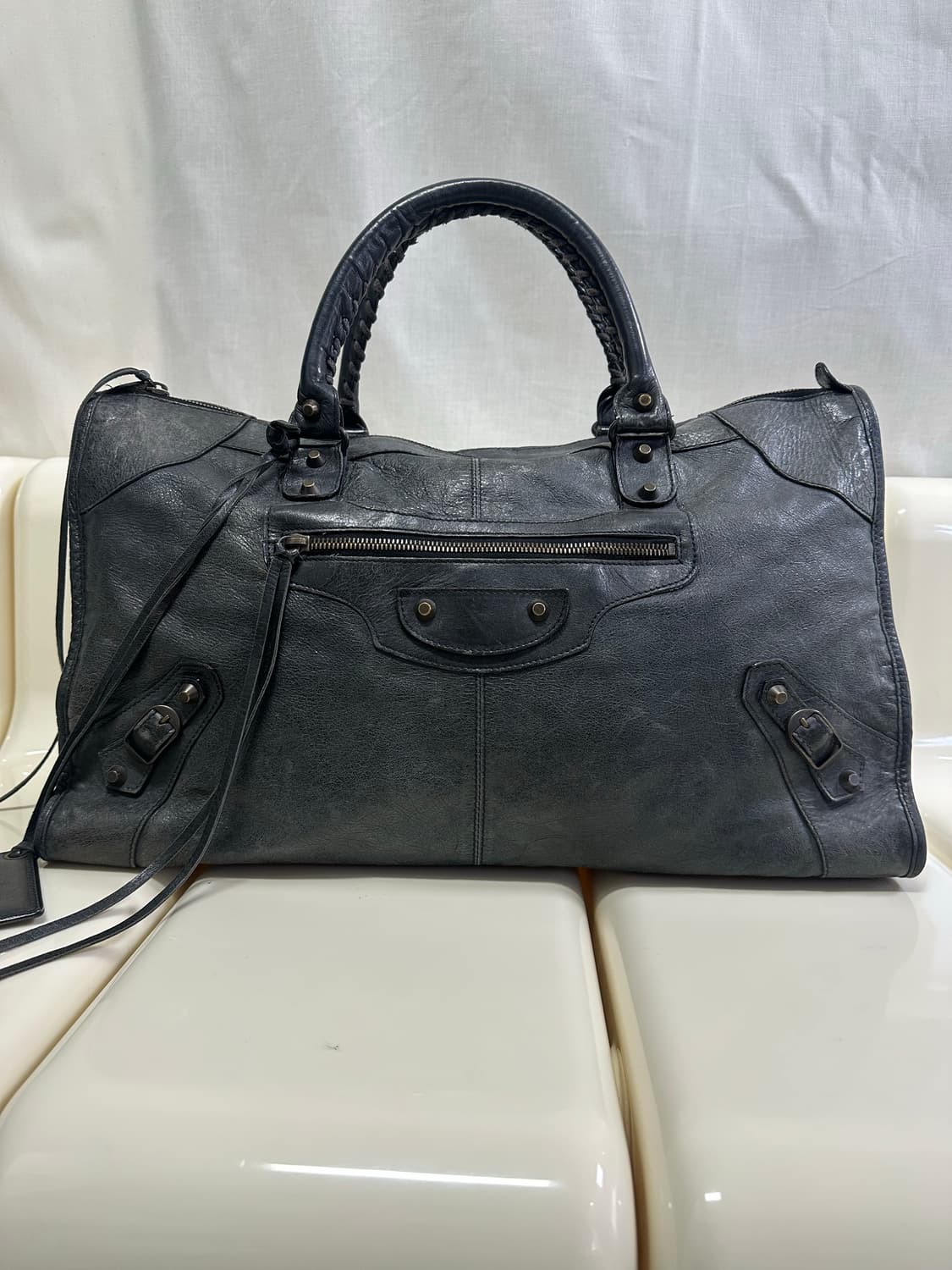 [A 정품] 발렌시아가 시티 모터백 라지 다크그레이 상품이미지2