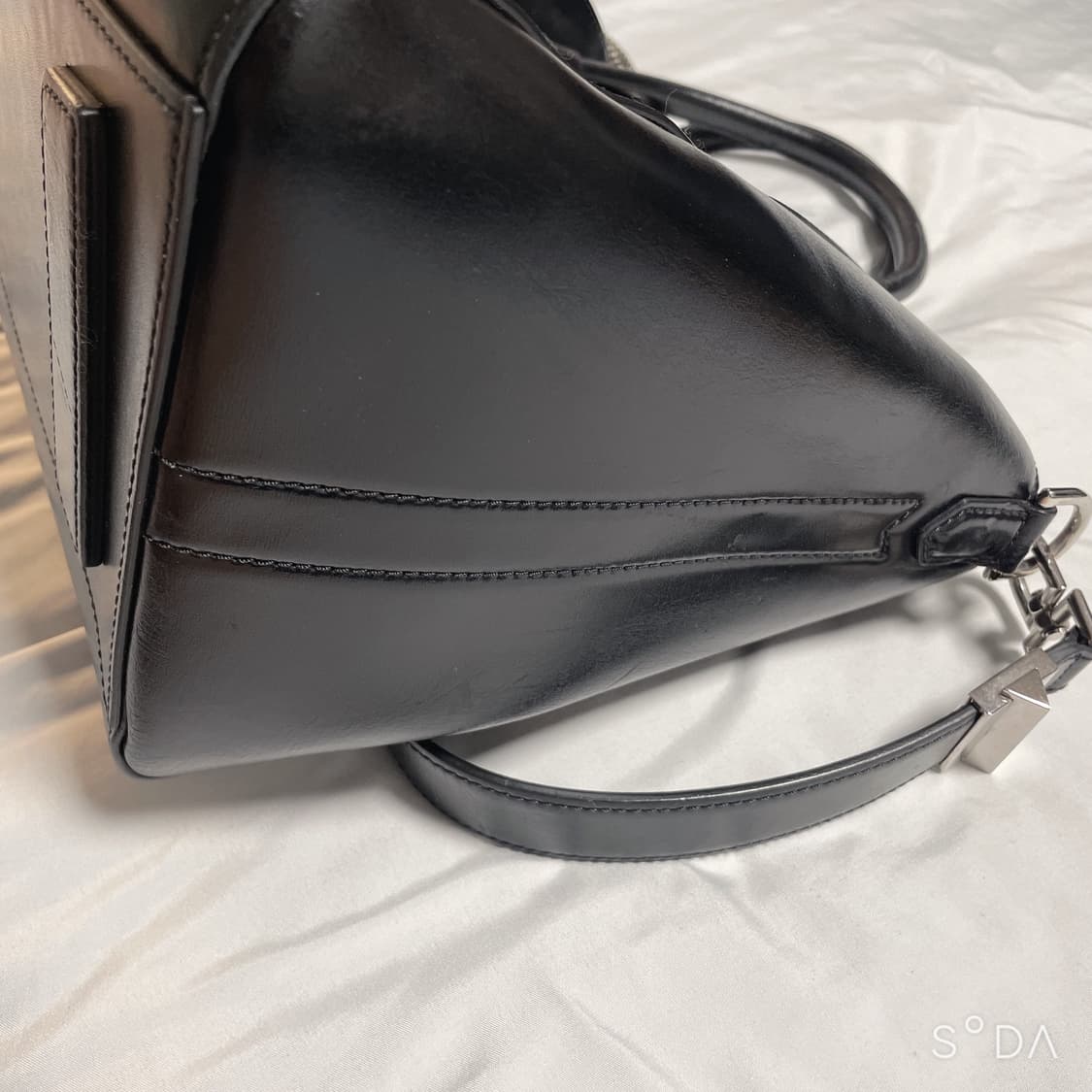 지방시 안티고나 블랙 토트백 상품이미지4