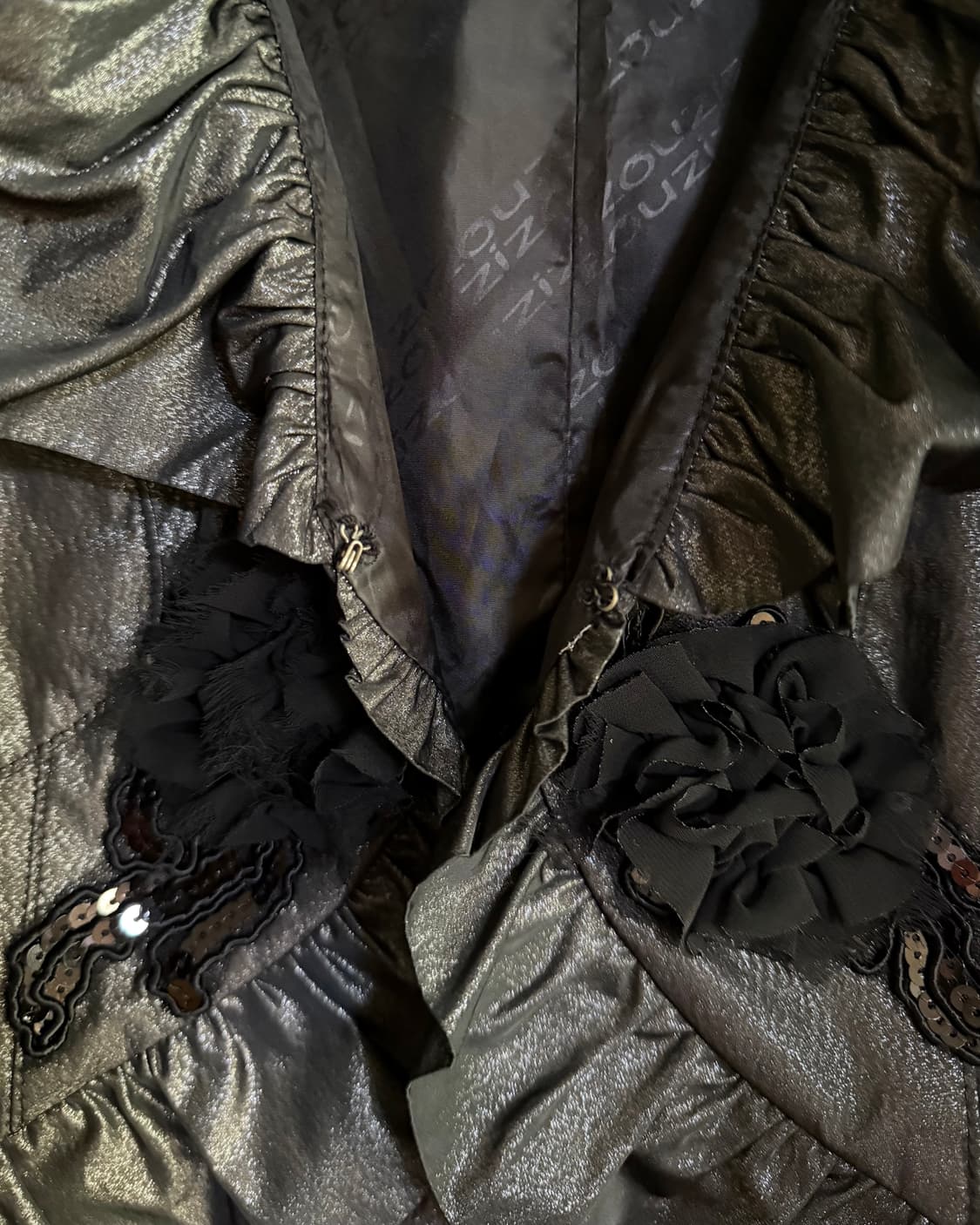 지주 ZIZOU 다크 그레이 메탈릭 프릴 셔링 베스트 조끼 77사이즈 상품이미지3