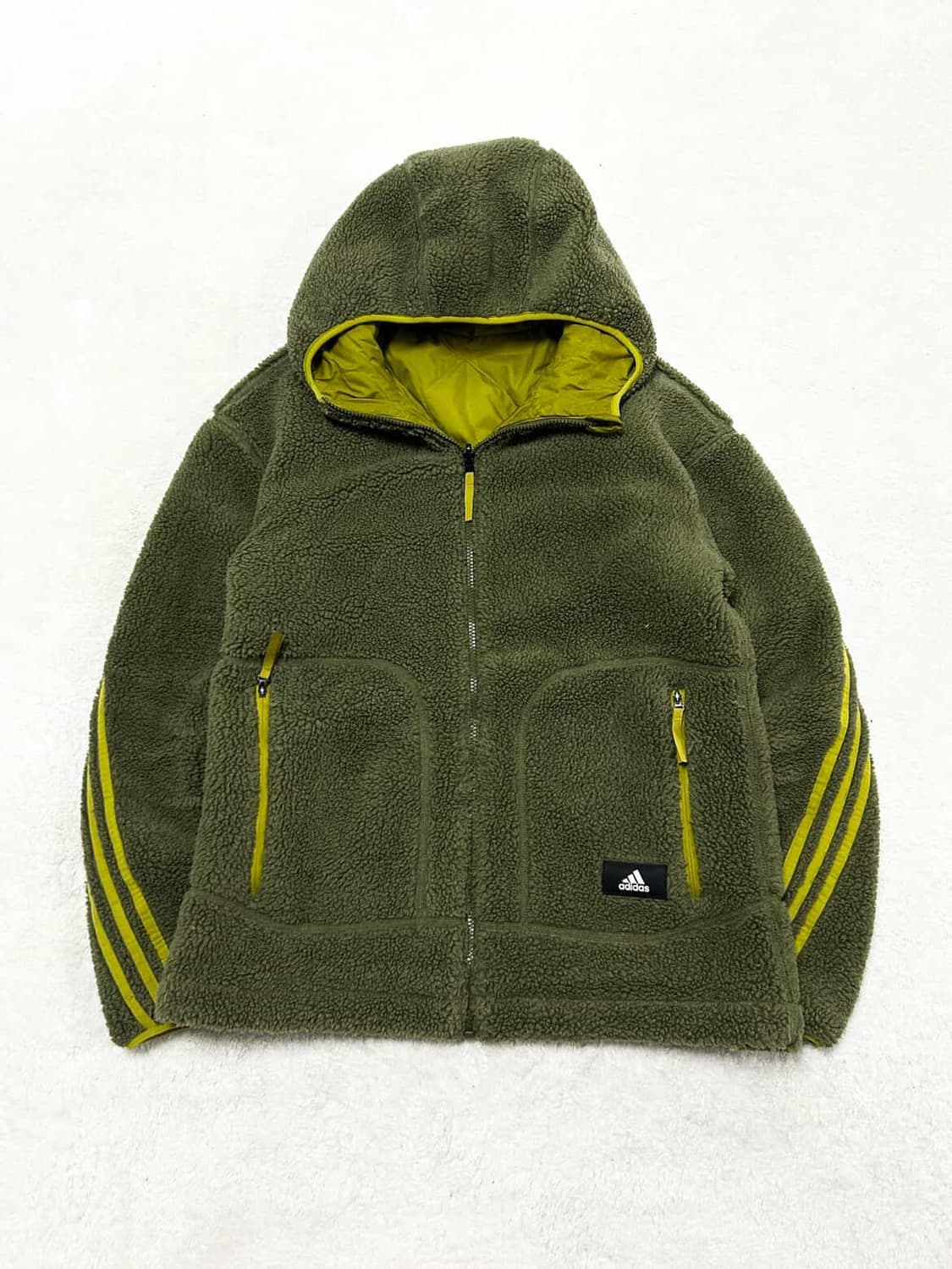 아디다스 카키 뽀글이 리버시블 점퍼 상품이미지5