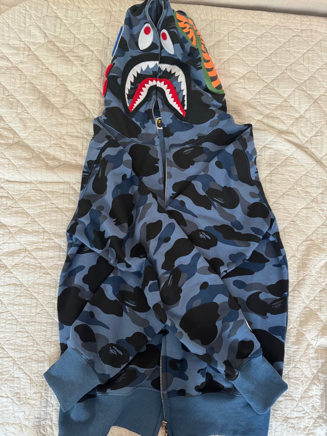 베이프 샤크 후드집업 청계 M 상품이미지1