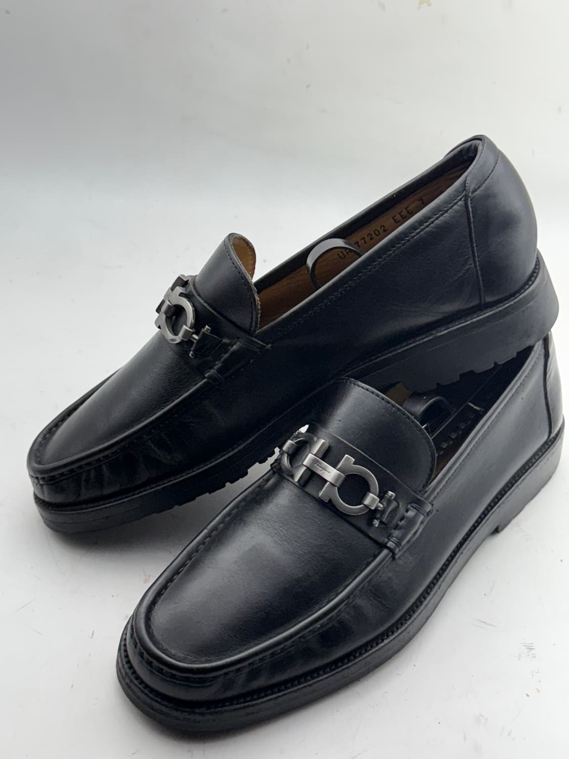 정품)페라가모255 상품이미지4