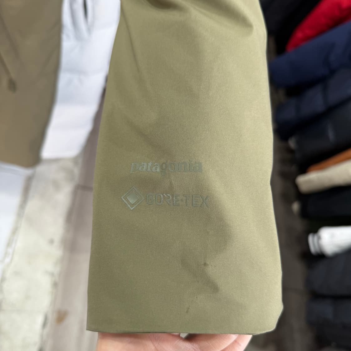[정가 109만원] 파타고니아 고어텍스 프로즌 3 in 1 패딩 여성용 상품이미지10