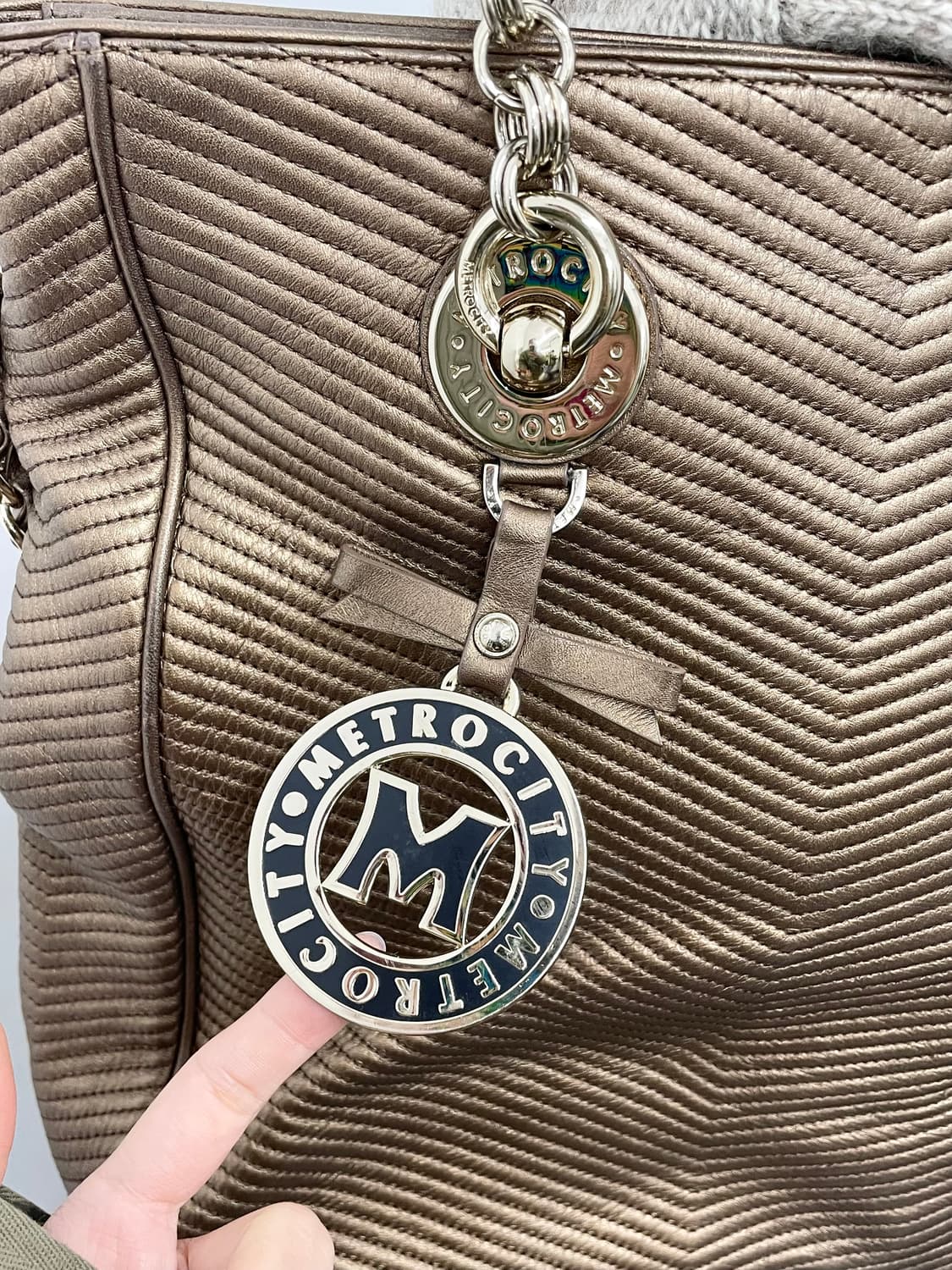 메트로시티 리얼레더 키링 체인 백 상품이미지5