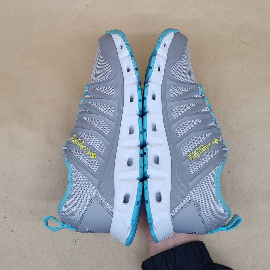 컬럼비아 pfg워터슈즈 235 상품이미지5