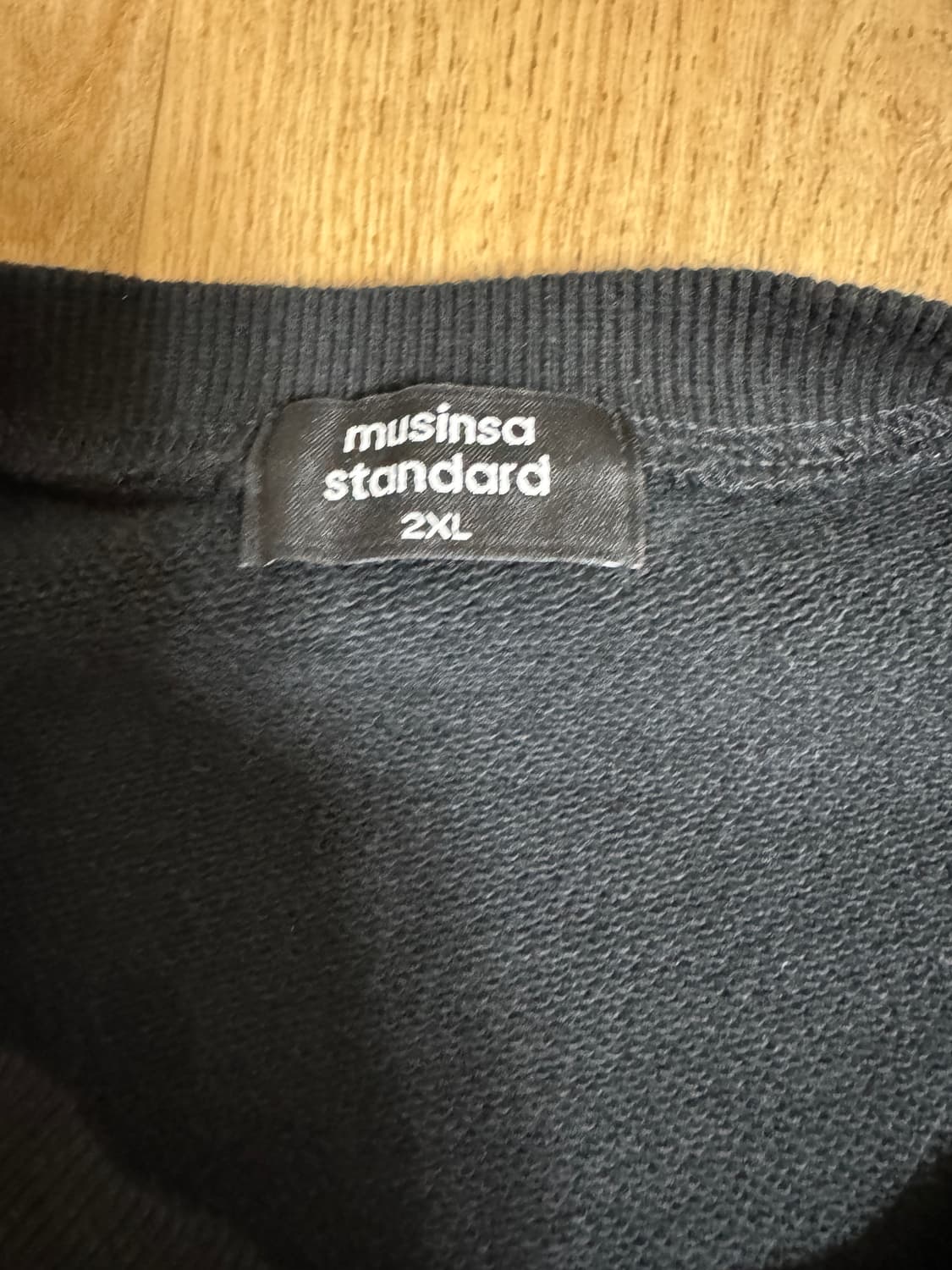 무신사 스탠다드 스웨트셔츠 블랙 상품이미지2