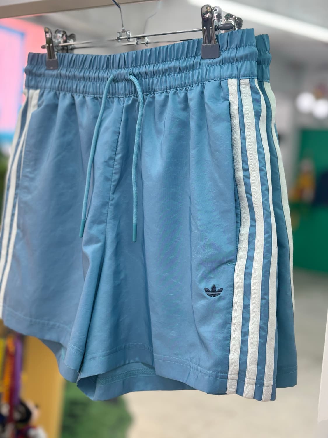 Vintage Adidas Nylon Blue Shorts 상품이미지3