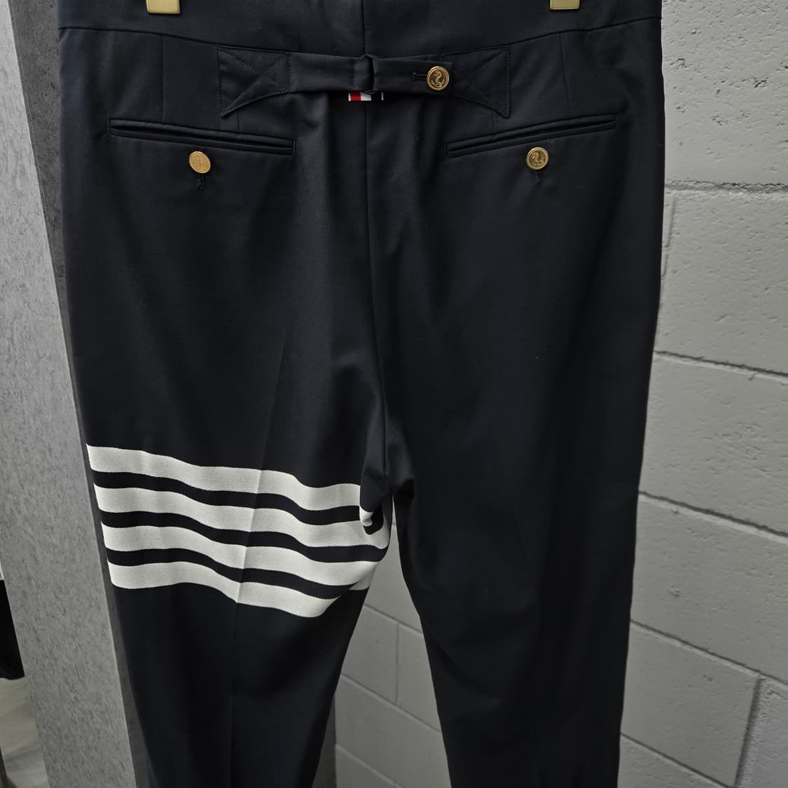 백화점판 / 톰브라운 4BAR 금장 울 블레이저 슬랙스 수트 셋업 1 상품이미지8