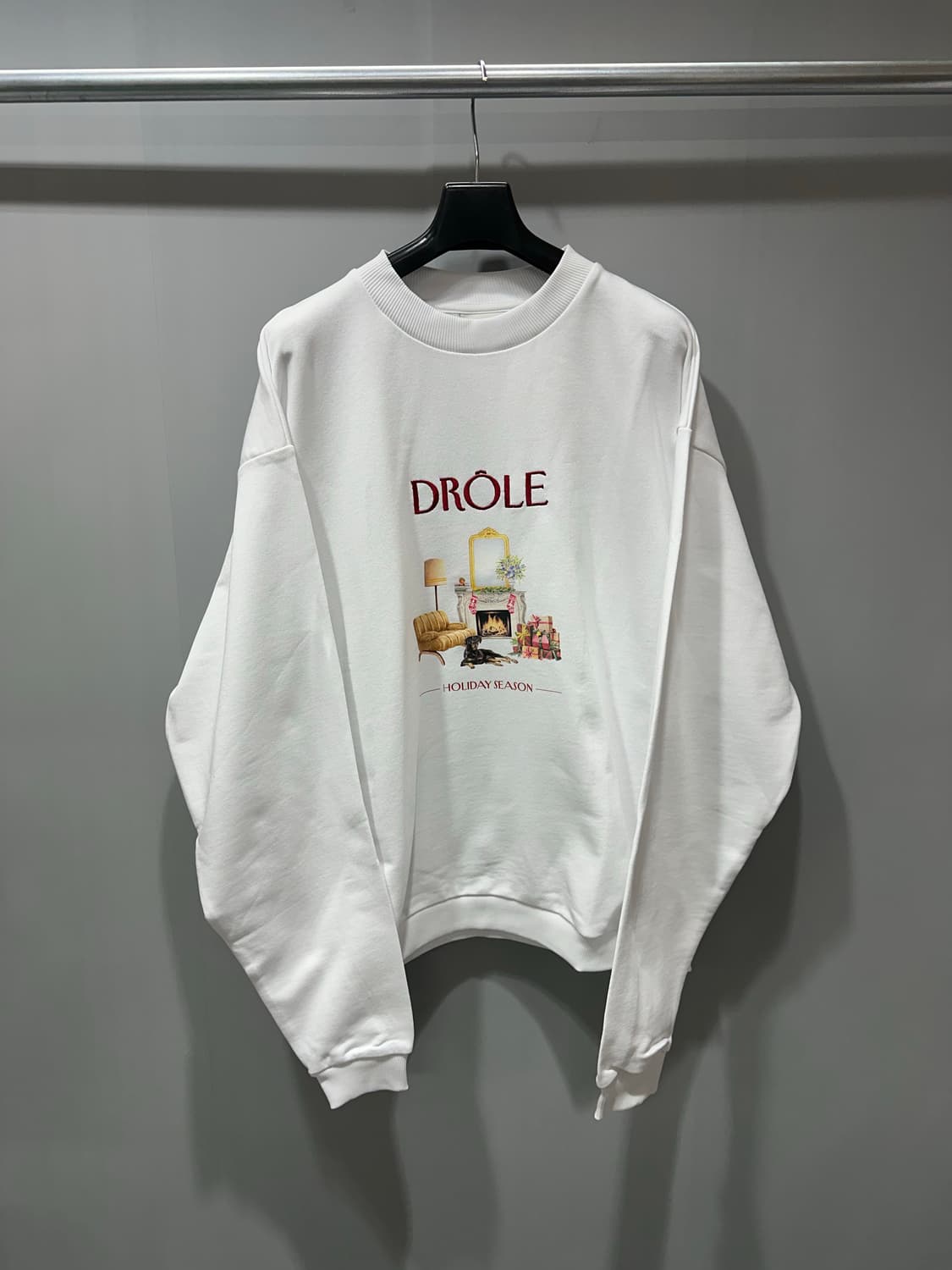 (정품/새상품) 드롤드무슈 공용 화이트 자수 로고 맨투맨 상품이미지1