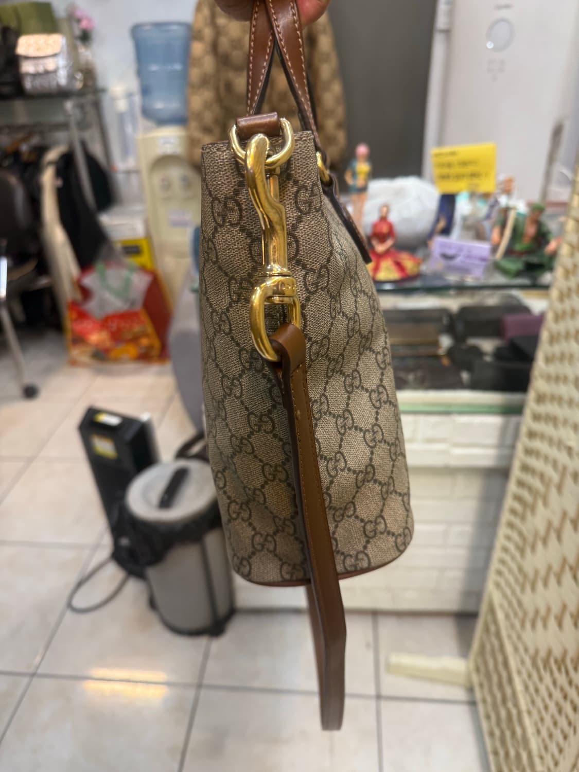 정품 구찌 GG 수프림 에덴 2way백 팝니다 상품이미지4