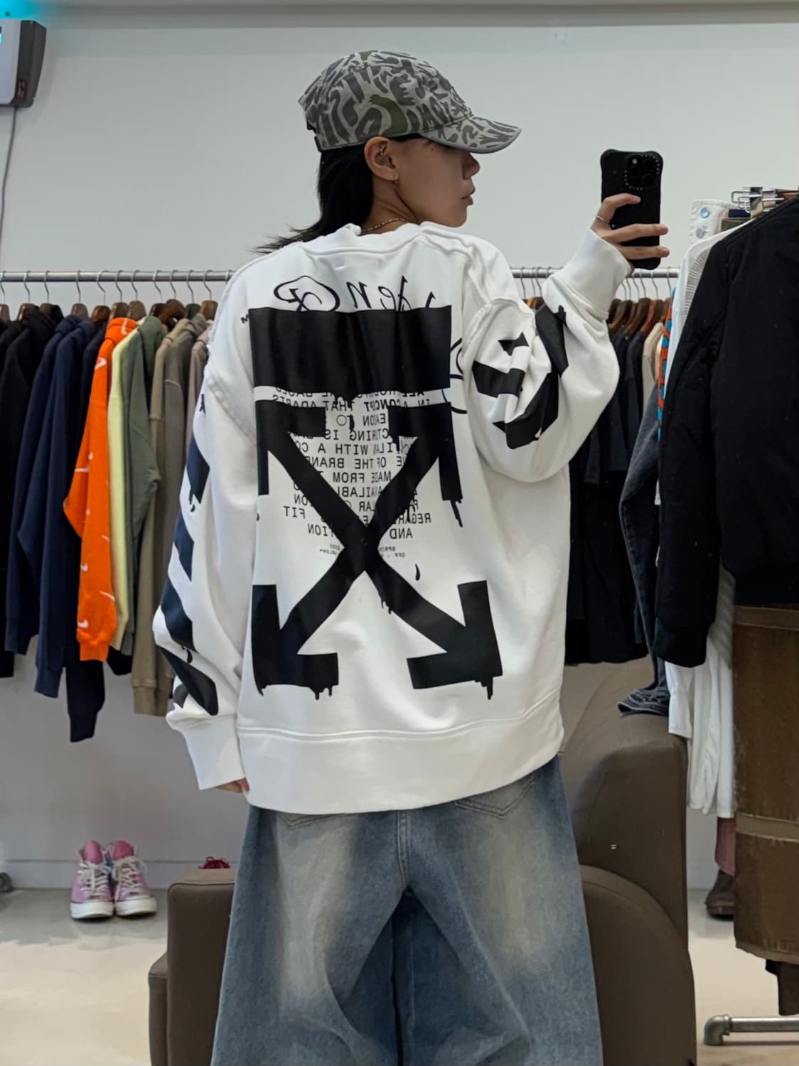 오프화이트 드리핑 애로우 인콤피우토 스웨트셔츠 상품이미지5