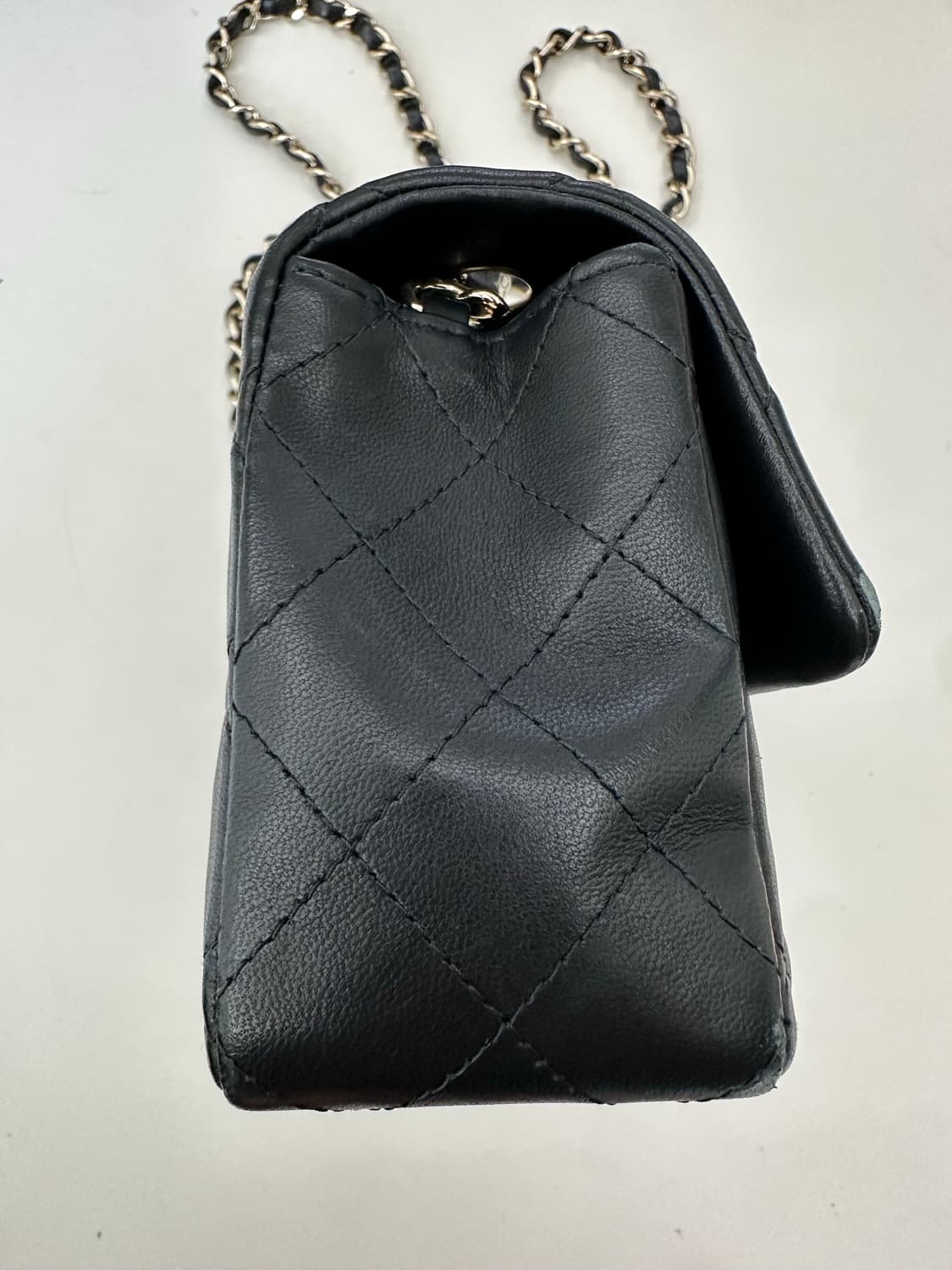 [os] 샤넬 뉴미니 클래식 샴페인골드 내장칩 상품이미지3